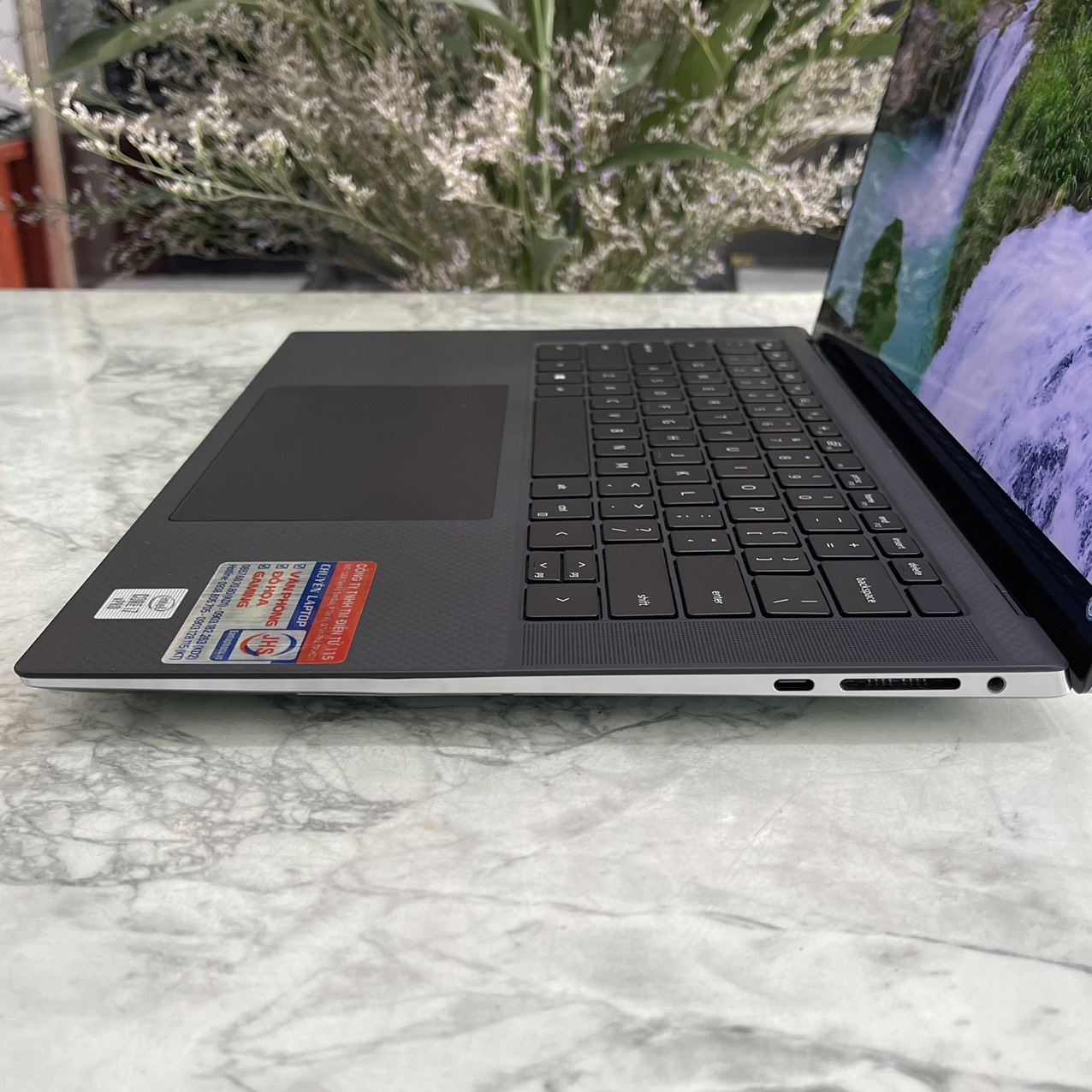 Dell Precision 5550  Core I7-10875H Ram 32gb Ssd 1.000gb Nvidia Quadro T1000 (4GB) Màn Hình 15.6''Inch OLED 4K Touchcreen 