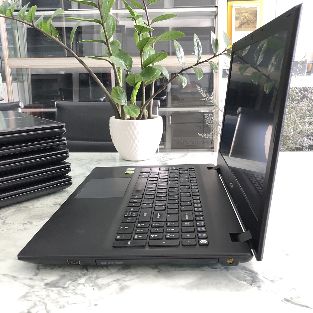 Acer TravelMate P258-MG-71DZ Core i7-6500U Ram 8gb Ssd 256gb Card Nvdia Geforce 920M Màn 15.6'Inch FHD