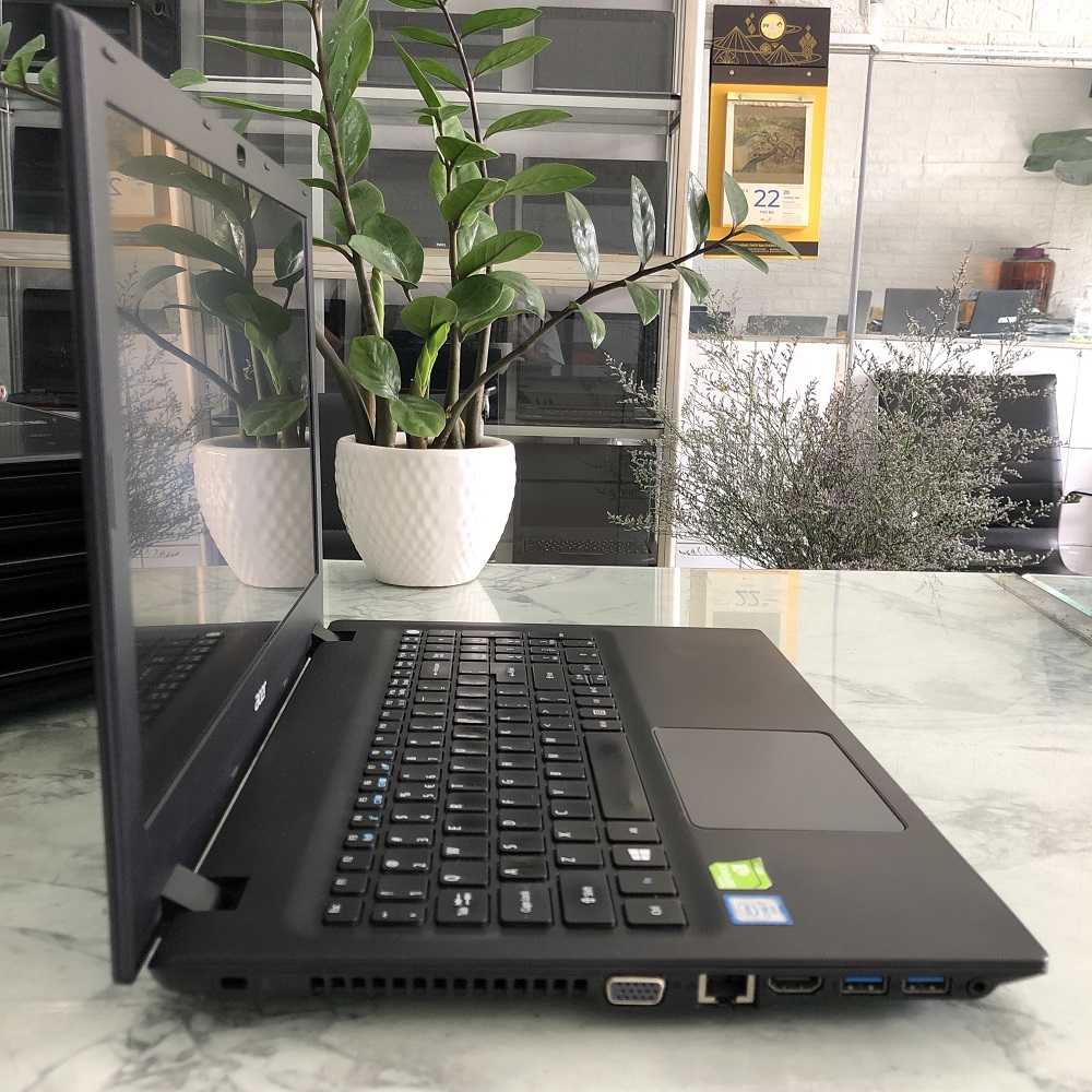 Acer TravelMate P258-MG-71DZ Core i7-6500U Ram 8gb Ssd 256gb Card Nvdia Geforce 920M Màn 15.6'Inch FHD