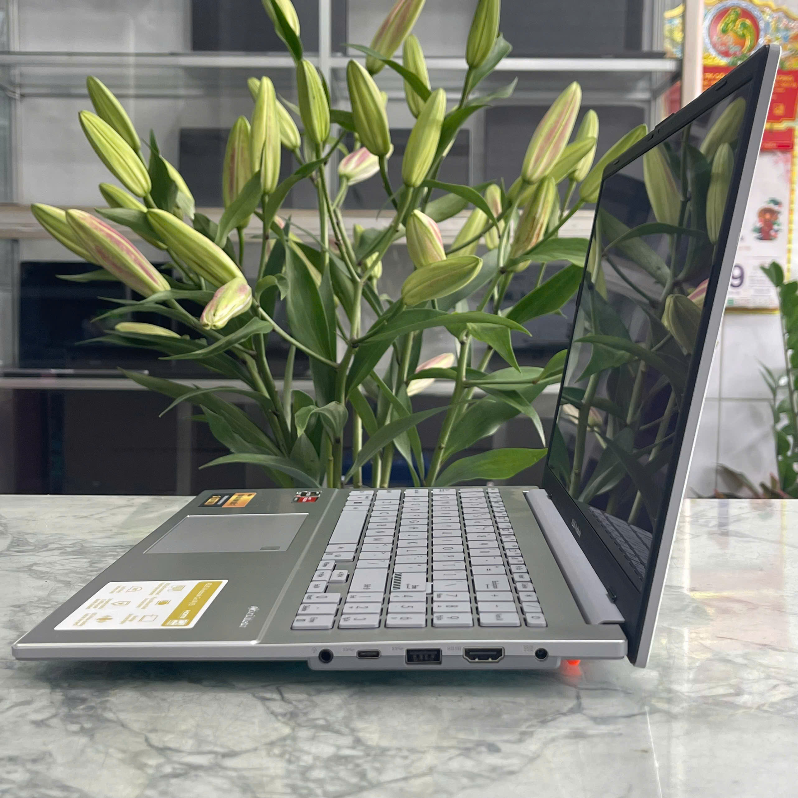 ASUS Vivobook GO E1504FA-NJ776W (MÁY LIKENEW - GÍA TỐT ) Ryzen 5-7220U Ram 16Gb Ssd 512Gb Màn Hình 15.6''Inch Fhd IPS