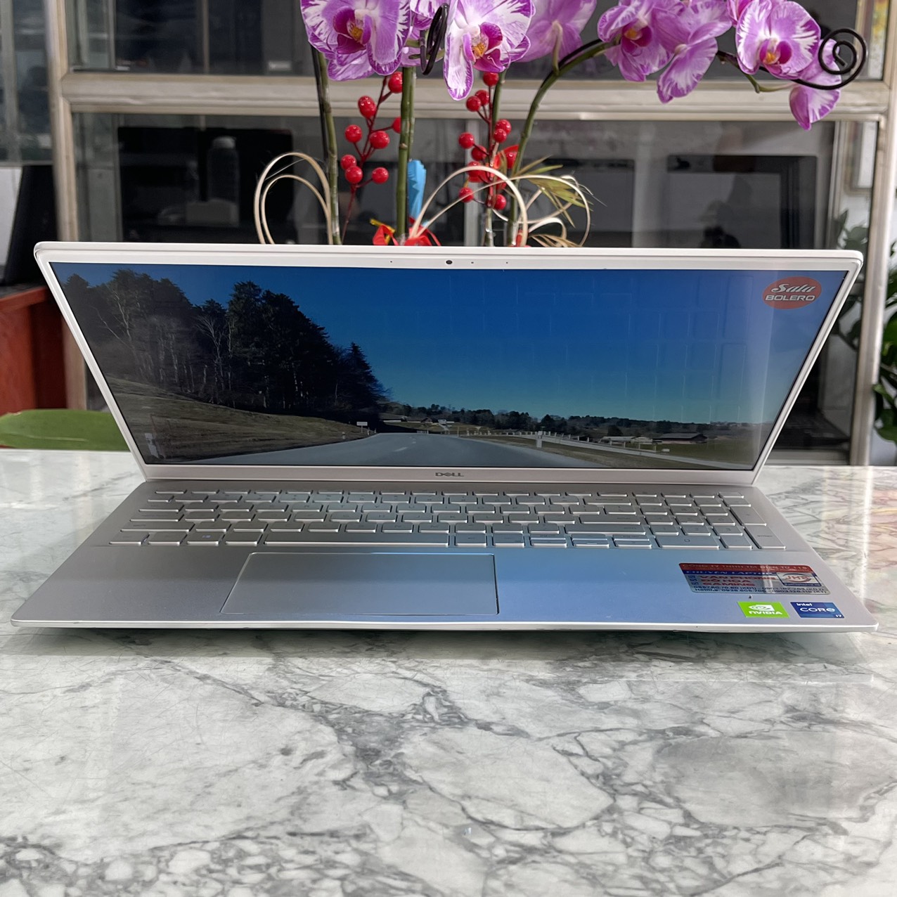 Dell Inspiron 5502 Core I7-1165G7 Ram 16gb Ssd 512gb Card MX330 2GB Màn Hình 15.6'' Fhd IPS