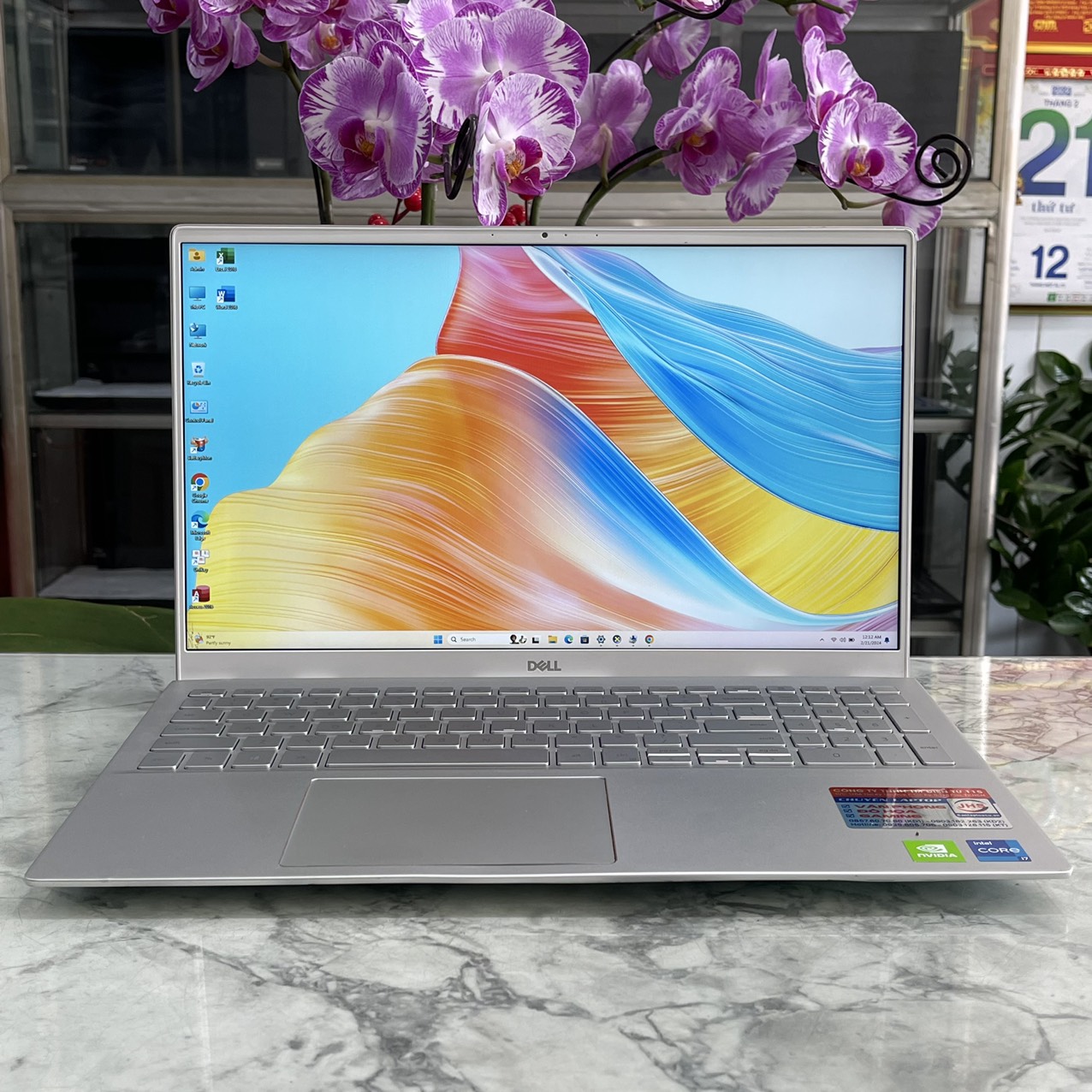 Dell Inspiron 5502 Core I7-1165G7 Ram 16gb Ssd 512gb Card MX330 2GB Màn Hình 15.6'' Fhd IPS