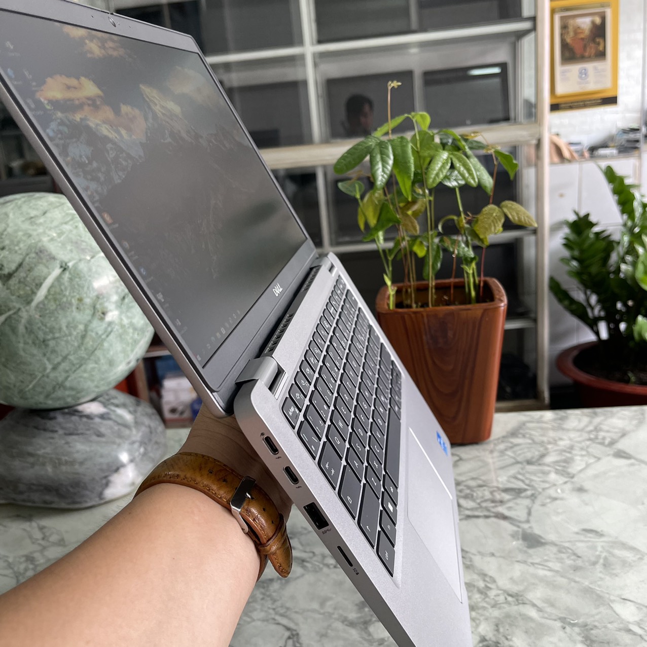 Dell Latitude 5320 Core I5-1135G7 Ram 16gb Ssd 256gb Màn Hình 13.3''Inch FHD IPS 