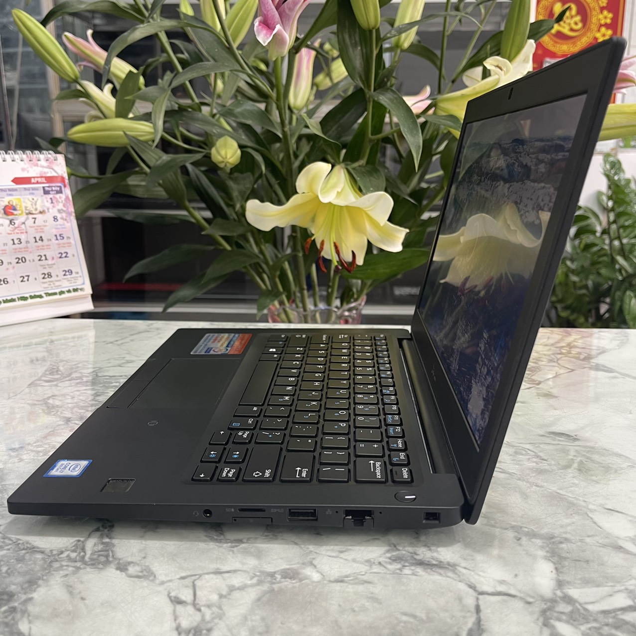 Dell Latitude 7290 Core I7-8650U Ram 16gb Ssd 256gb Màn hình 12.5″Inch