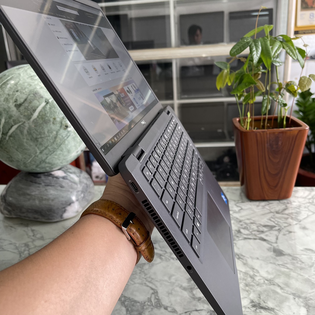 Dell Latitude 7420 Core I5-1145G7 Ram 16gb Ssd  256gb Màn Hình  14.o'' Inch FHD IPS