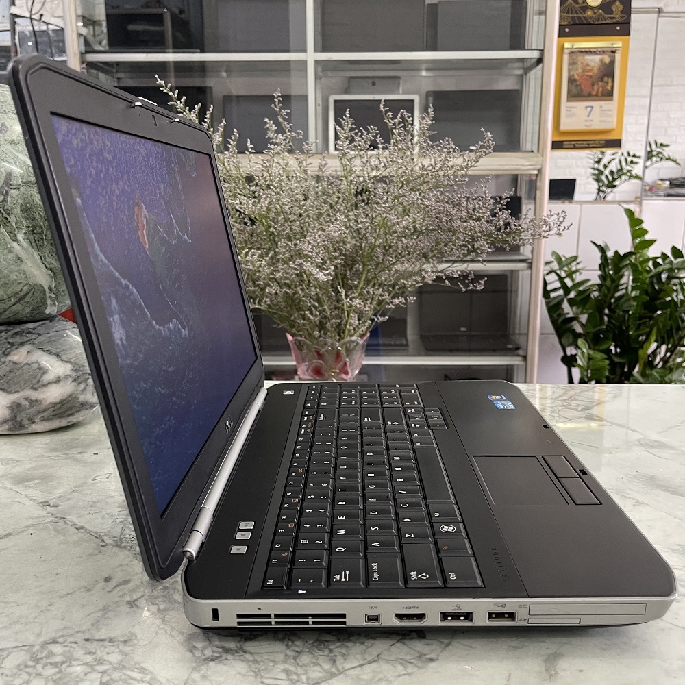 Dell Latitude E5520 Core I5-2520M Ram 4gb Ssd 128gb  Màn 15.6″ Inch
