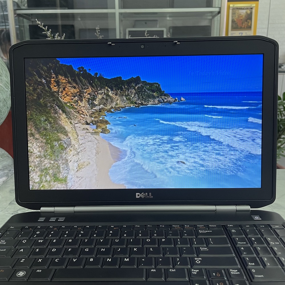 Dell Latitude E5520 Core I5-2520M Ram 4gb Ssd 128gb  Màn 15.6″ Inch