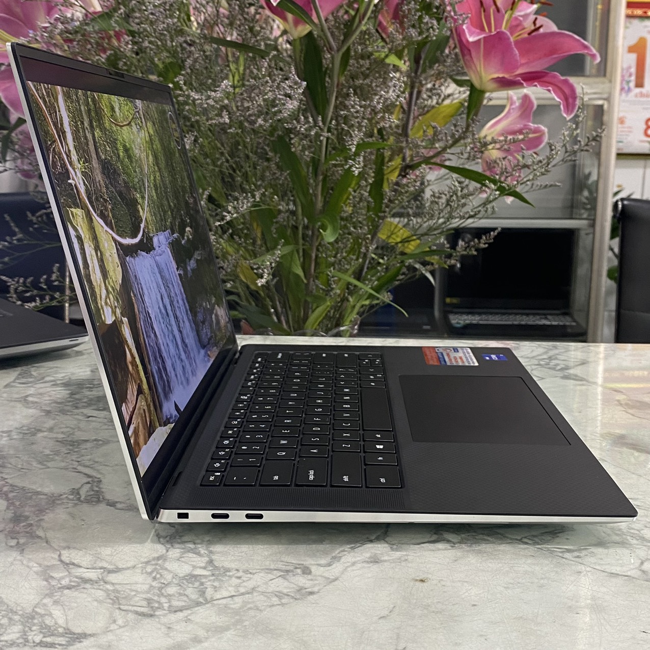 Đồ Họa - Gaming Dell XPS 15 9510 Máy LikeNew Core I9-11900H Ram 32gb Ssd 512gb Card RTX3050(4GB GDDR6) Màn Hình 15.6’’ Inch FHD