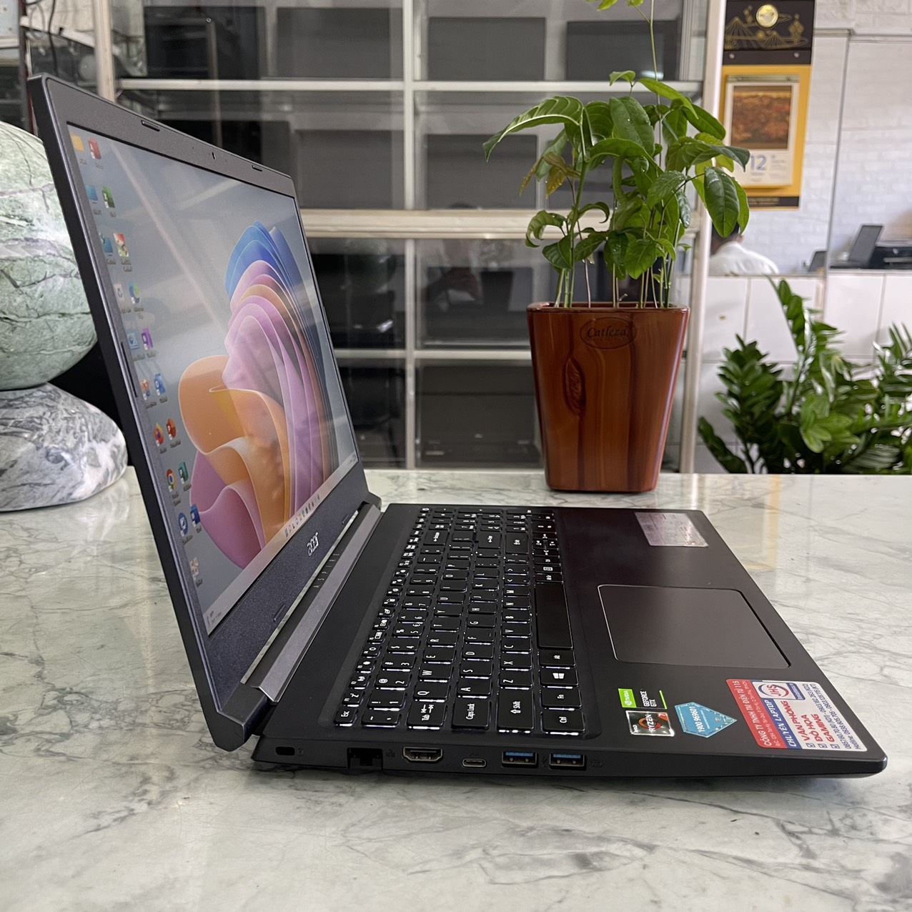Gaming ACER Aspire 7 A715-41G-R150 AMD Ryzen 7-3750H Ssd 512gb Ram 8gb Card NVIDIA GeForce GTX 1650Ti / Màn Hình 15.6'' Full HD👉Giá 11.900.000 vnđ