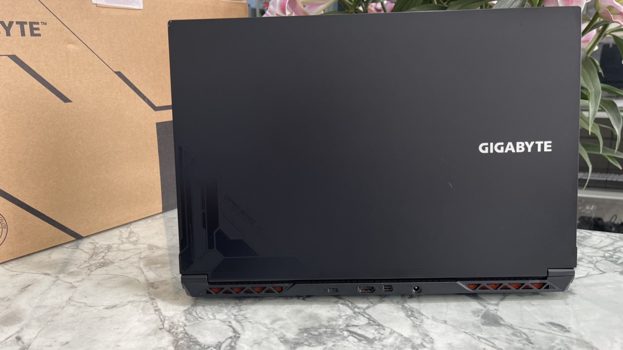 Gaming - Đồ Họa Gigabyte  G5 GE-AX211NGW (Máy LikeNew-Full Box-Còn Bảo Hành Hãng) Core I5-12500H Ram 8gb Ssd 512gb  Card RTX3050 4GB Màn Hình 15.6''Inch Fhd IPS 144Hz