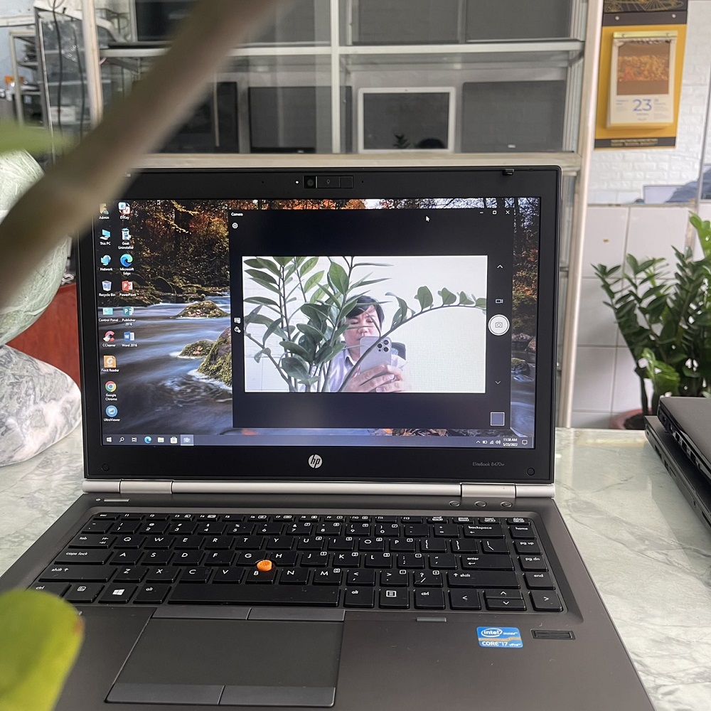 HP EliteBook 8470W Core i7-3630QM Ram 8gb Ssd 128gb Card AMD FirePro M2000 Màn Hình 14.0''Inch