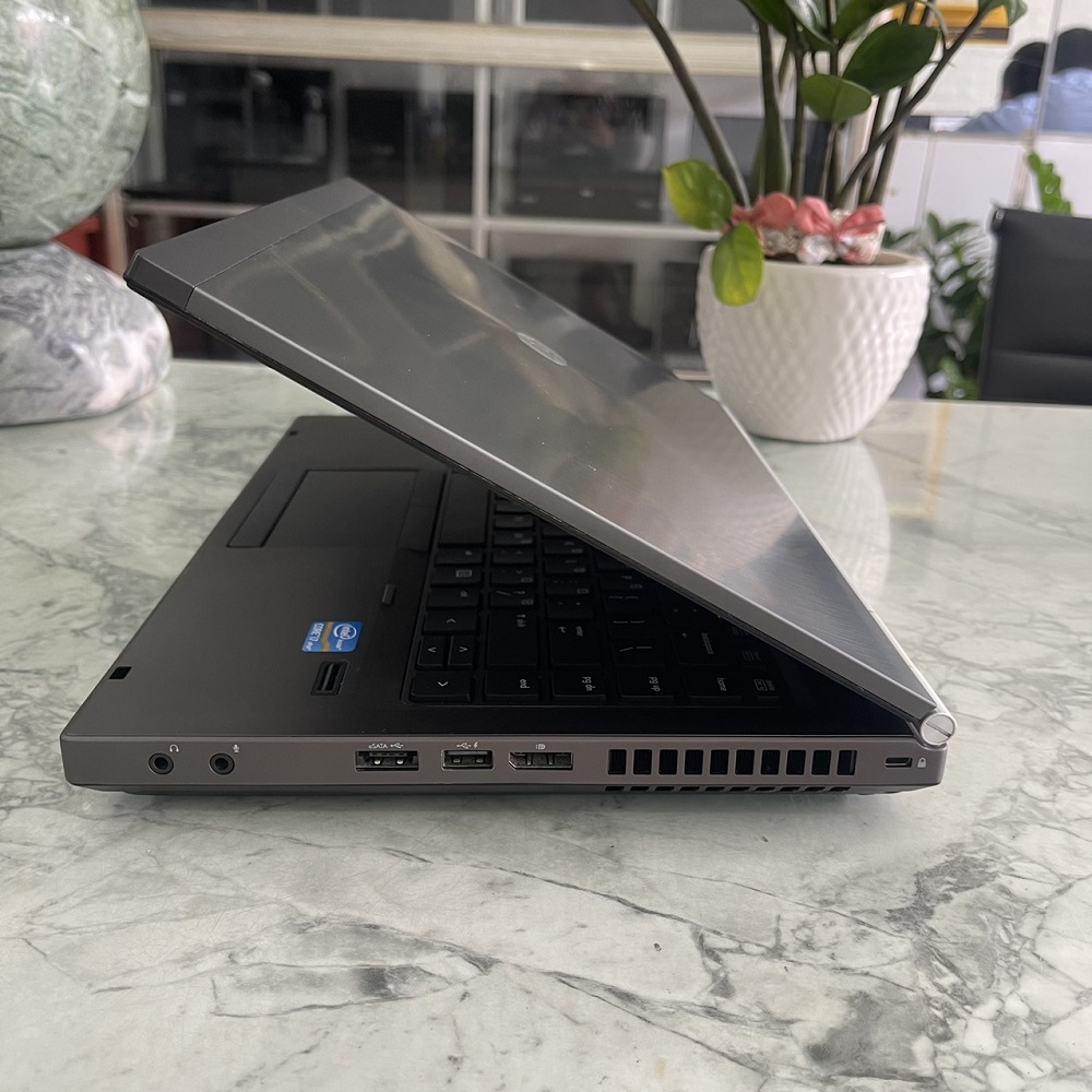 HP EliteBook 8470W Core i7-3630QM Ram 8gb Ssd 128gb Card AMD FirePro M2000 Màn Hình 14.0''Inch
