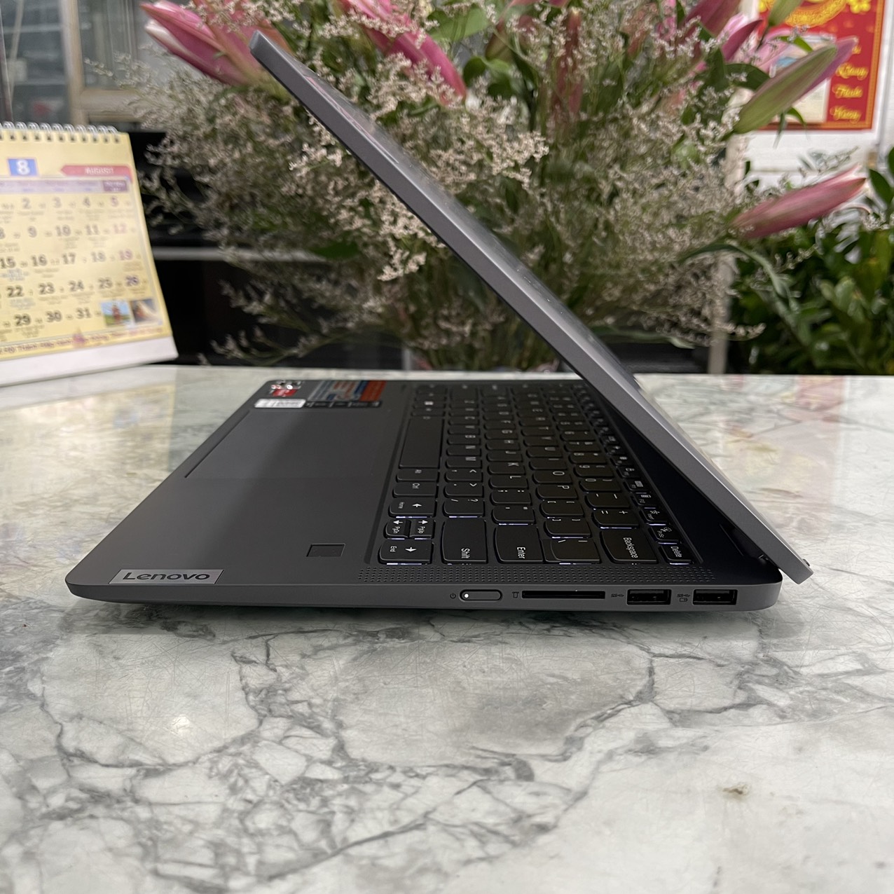 Lenovo IdeaPad Flex 5 14ALC7 Máy LikeNew Ryzen 7 5700U Ram 16gb Ssd 512gb Màn Hình 14.7" Inch WUXGA Touchscreen,Xoay gập 360