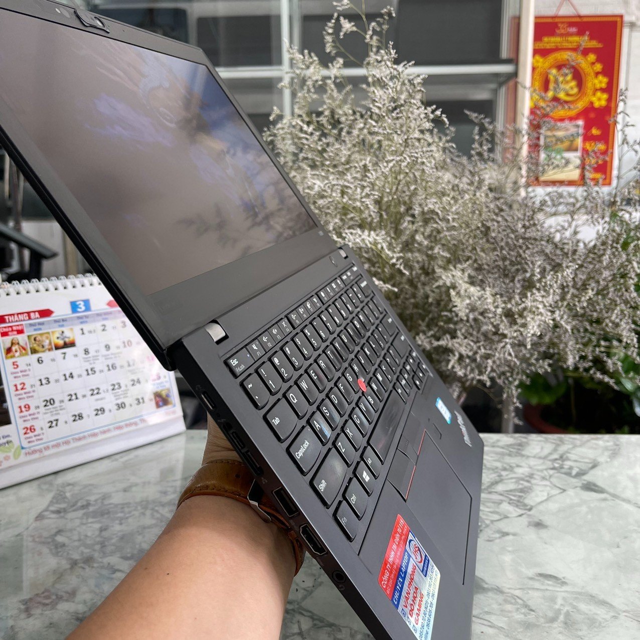 Lenovo Thinkpad X280 Core I5–8350U Ssd 512gb Ram 16gb  Màn Hình 12,5″ Inch