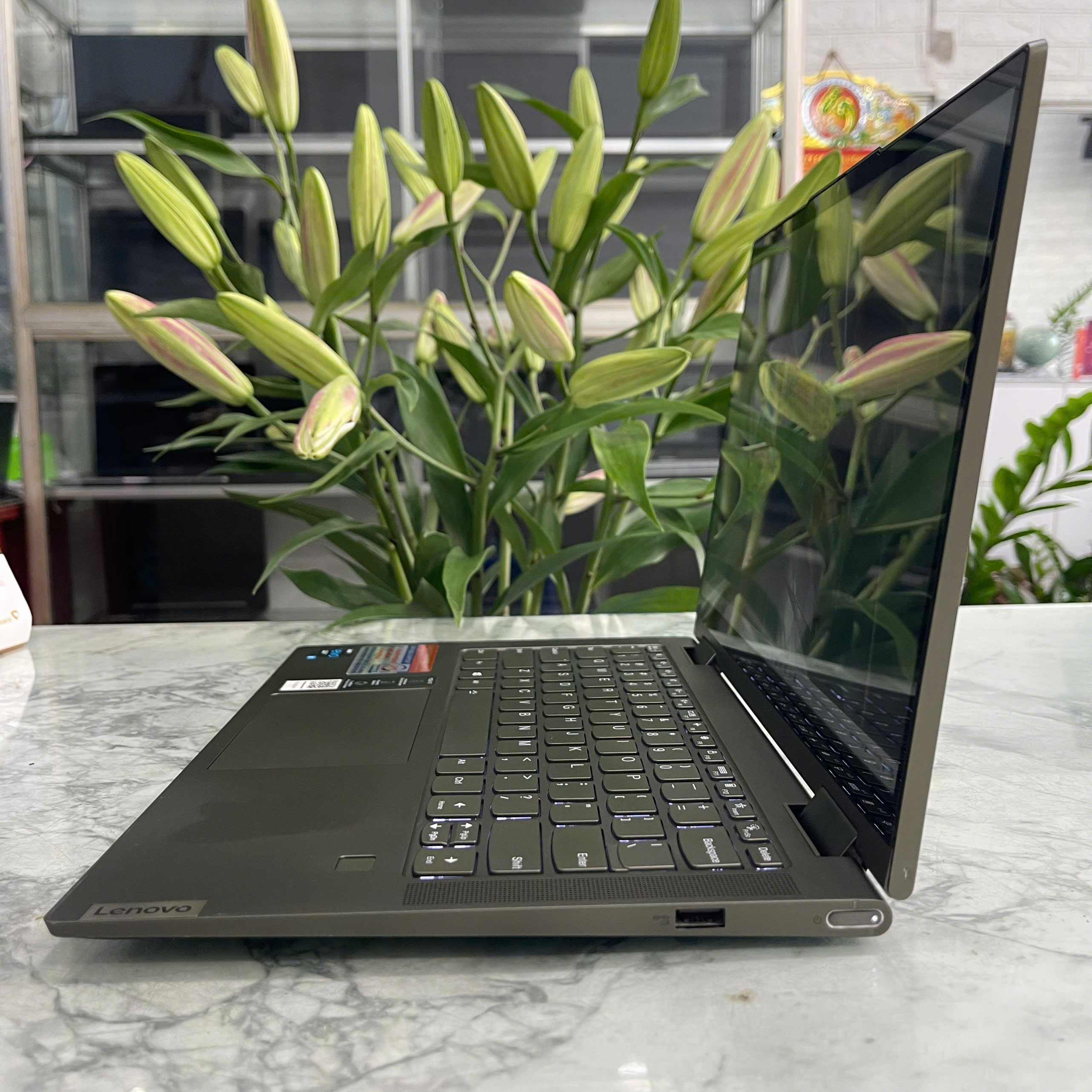 Lenovo Yoga 7 14ITL5 Core™ I7-1165G7 Ram 8Gb Ssd 512Gb Màn hình 14.0" FHD IPS TouchScreen Xoay Gập 360º