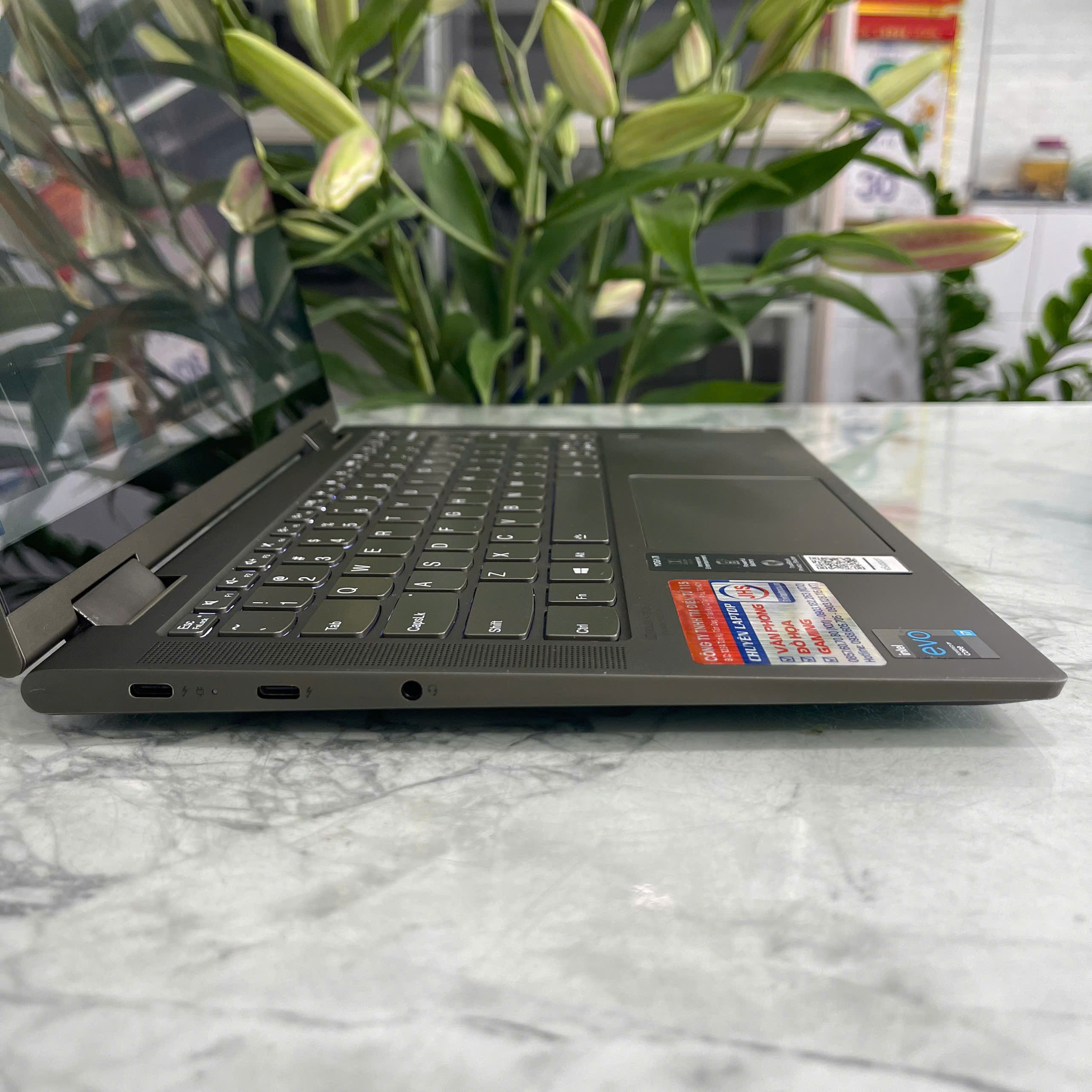 Lenovo Yoga 7 14ITL5 Core™ I7-1165G7 Ram 8Gb Ssd 512Gb Màn hình 14.0" FHD IPS TouchScreen Xoay Gập 360º