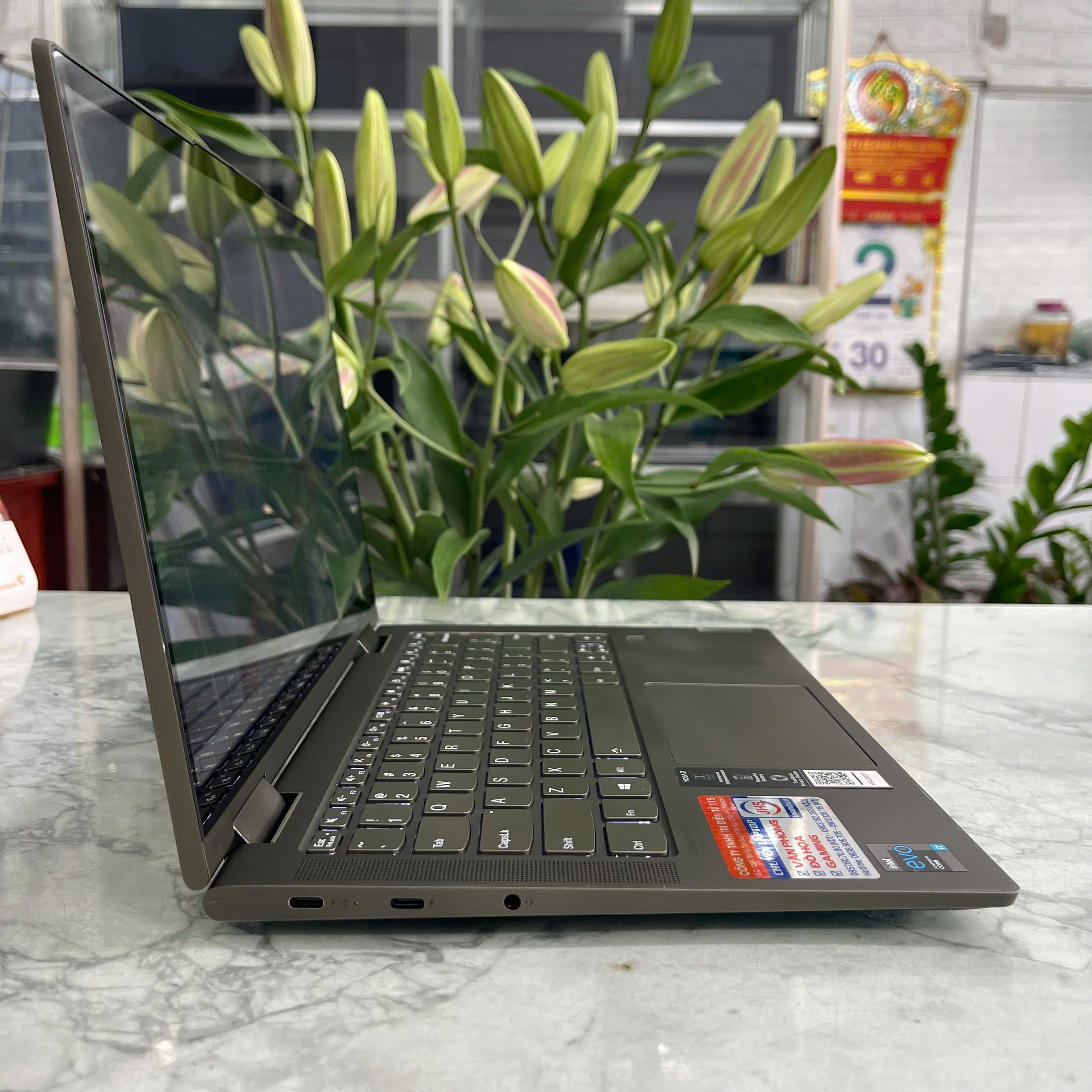 Lenovo Yoga 7 14ITL5 Core™ I7-1165G7 Ram 8Gb Ssd 512Gb Màn hình 14.0" FHD IPS TouchScreen Xoay Gập 360º