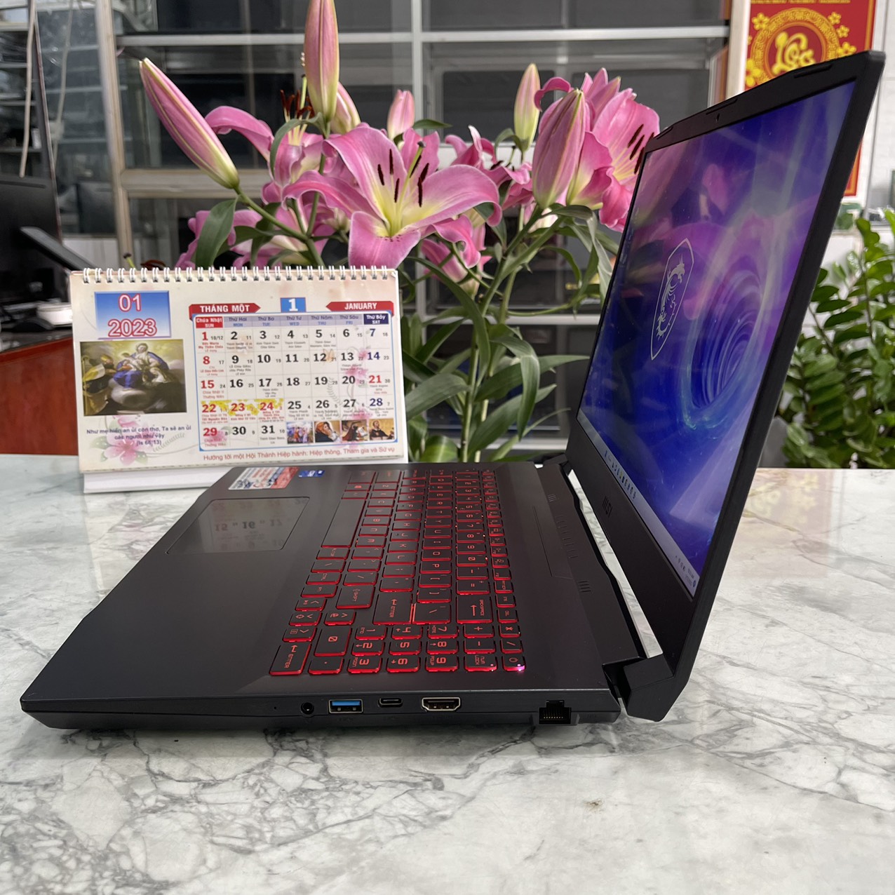 MSI Katana GF66 11UC-641VN Máy LikeNew 99%  Core I7-11800H Ram 8gb Ssd 512gb Card RTX 3050 4GB GDDR6 Màn Hình 15.6 Inch IPS Fhd 144Hz