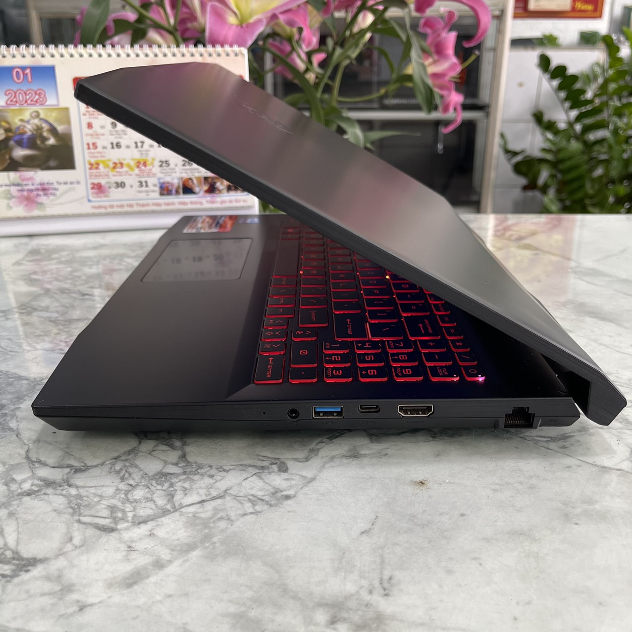 MSI Katana GF66 11UC-641VN Máy LikeNew 99%  Core I7-11800H Ram 8gb Ssd 512gb Card RTX 3050 4GB GDDR6 Màn Hình 15.6 Inch IPS Fhd 144Hz