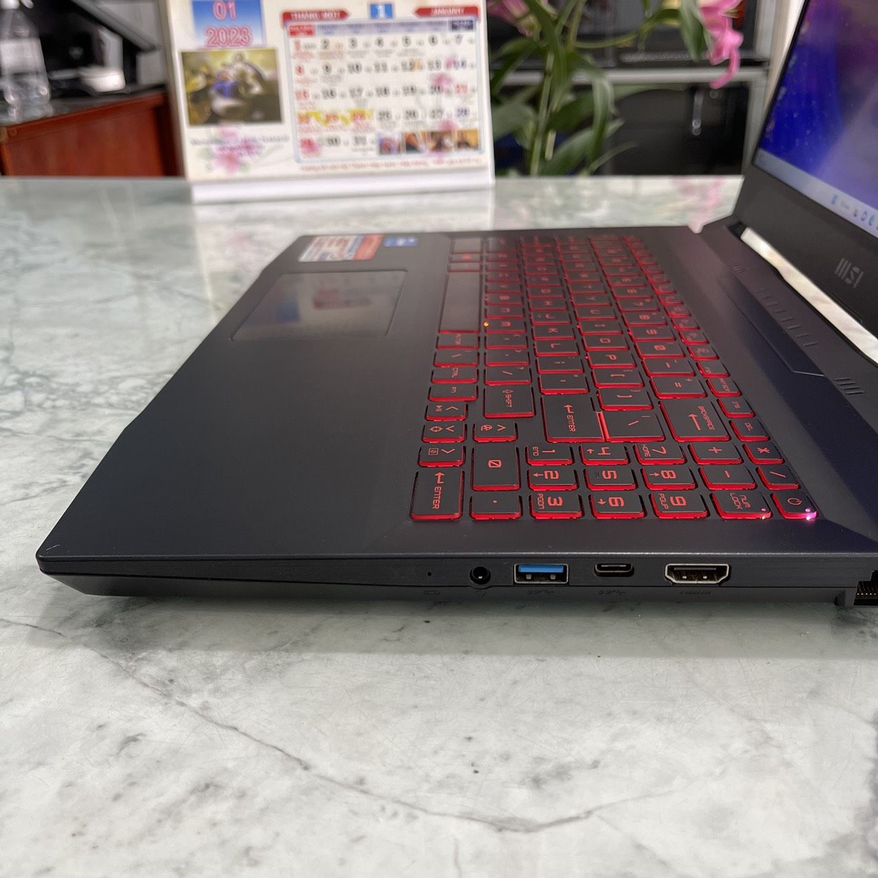 MSI Katana GF66 11UC-641VN Máy LikeNew 99%  Core I7-11800H Ram 8gb Ssd 512gb Card RTX 3050 4GB GDDR6 Màn Hình 15.6 Inch IPS Fhd 144Hz
