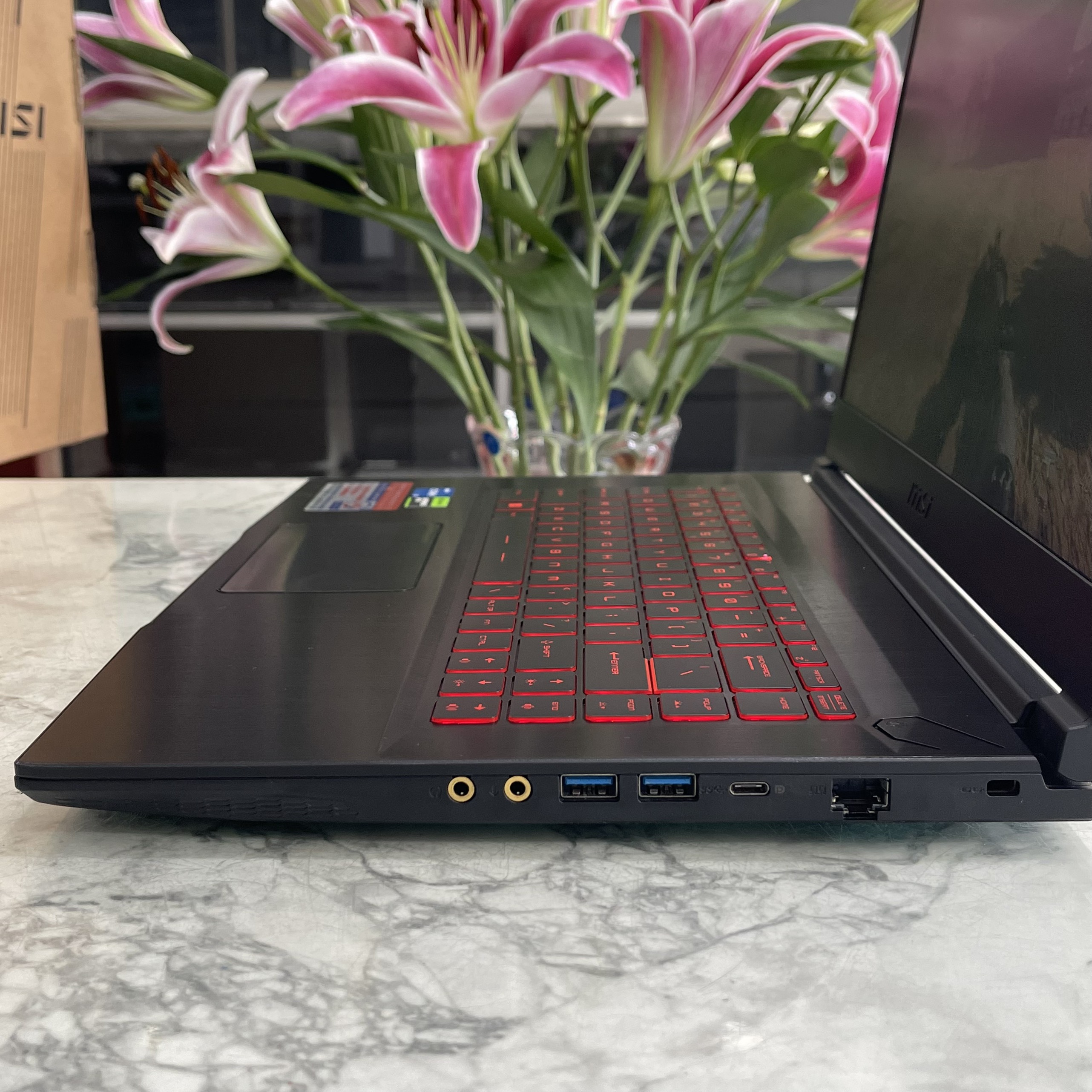 MSI Thin GF63 12UCX-841VN Core™ I5-12450H Ram 8Gb Ssd 512Gb Card RTX™ 2050 4GB Màn Hình 15.6 Inch IPS Fhd 144Hz