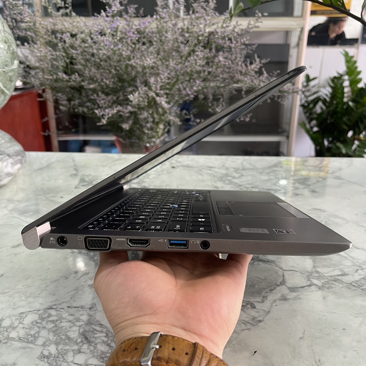 Toshiba Portege Z30-B Core  I5-5200U Ram 8gb Ssd 128gb Màn Hình 13.3''Inch