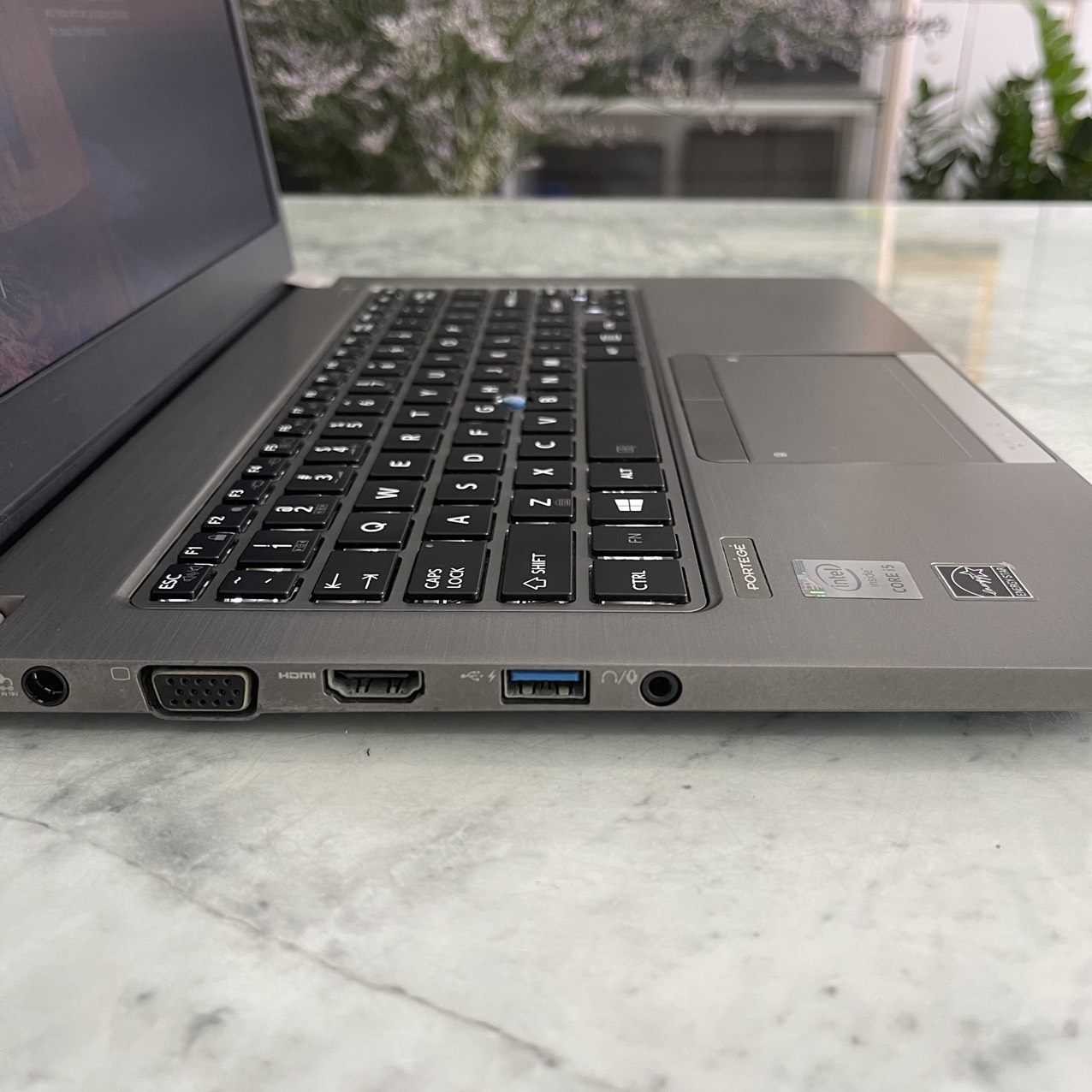 Toshiba Portege Z30-B Core  I5-5200U Ram 8gb Ssd 128gb Màn Hình 13.3''Inch