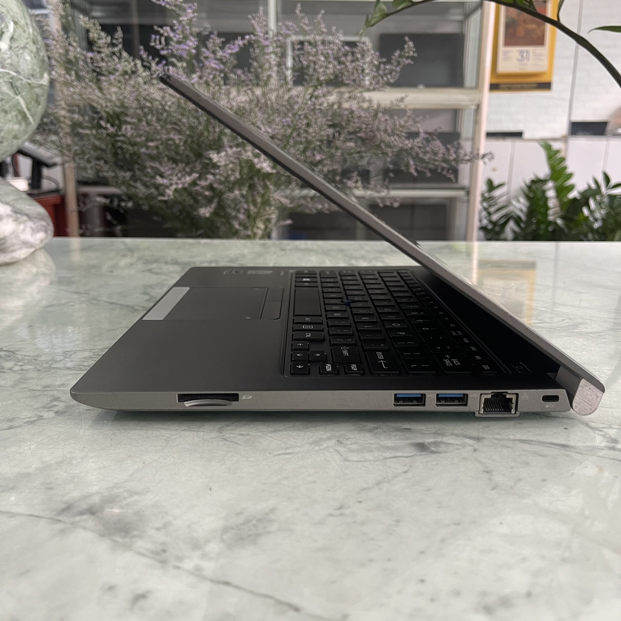 Toshiba Portege Z30-B Core  I5-5200U Ram 8gb Ssd 128gb Màn Hình 13.3''Inch